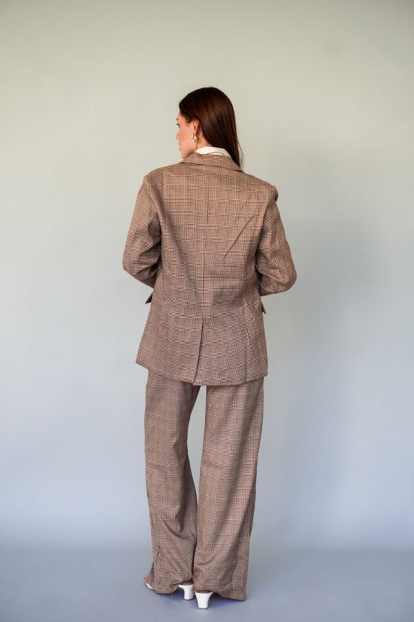 TRAJE A CUADROS - Imagen 3